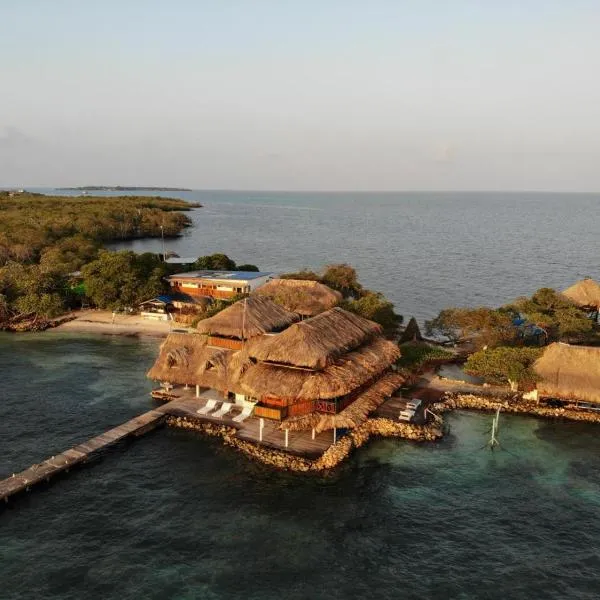 Hotel Puntanorte, hotel in Tintipan Island