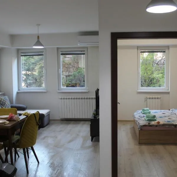 Milan's Apartment, hotel i Skopje
