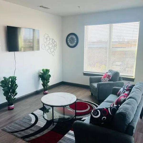 Downtown Augusta Beauty 2 Bed Apt, hotel in Augusta