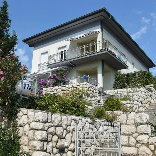 Apartments Car, מלון בראב