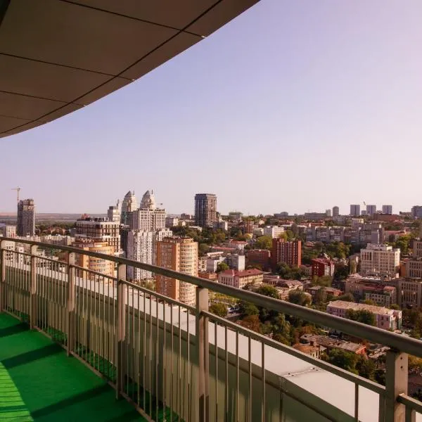 SkyTech Most City Hotel 19 floor PANORAMIC VIEW, hotel a Dnipró