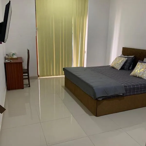 R&R residencies, hotel in Mount Lavinia