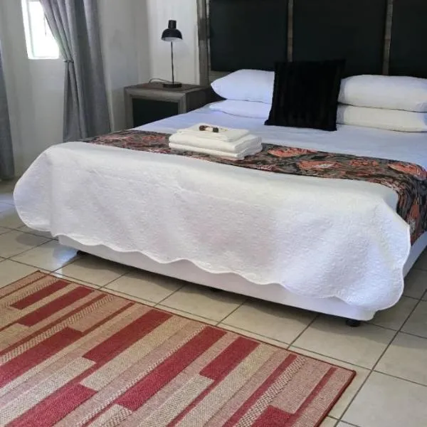 Grey lourie Guesthouse, hotel a Zeerust