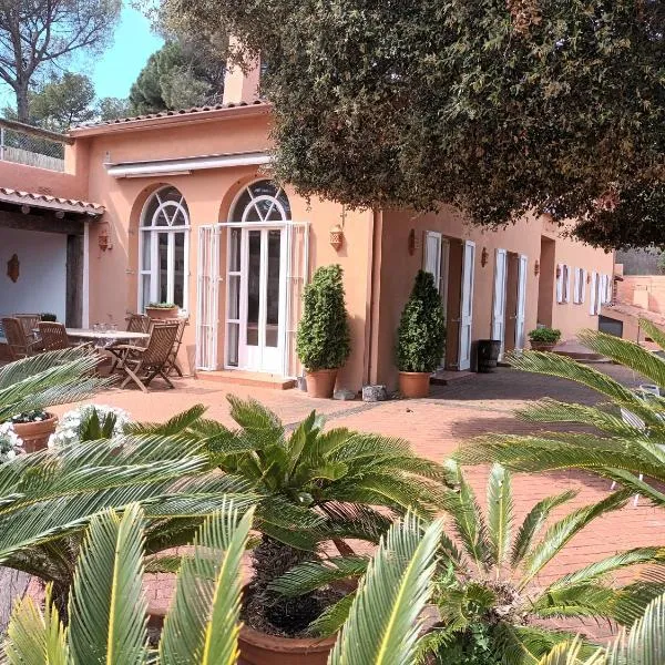 Montaña y playa 126m con piscina privados ! No cocina, Hotel in Costa del Maresme