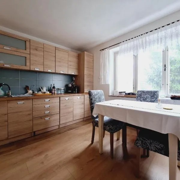 Lesný domček, ξενοδοχείο σε Hunisky