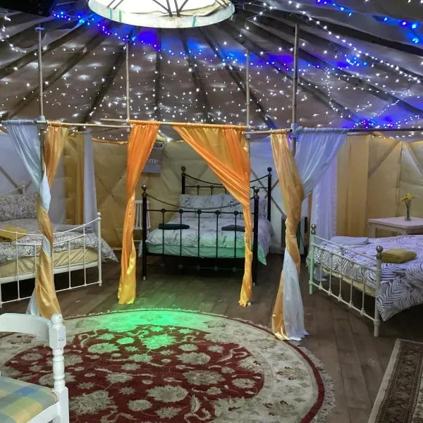 Vigo Retreat Yurt, hotel in Wrotham
