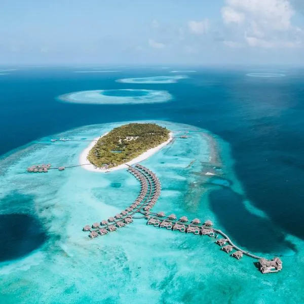 Vakkaru Maldives - 30 percent off on seaplane transfers for stays until 19 Dec 2025, hotel in Baa Atoll
