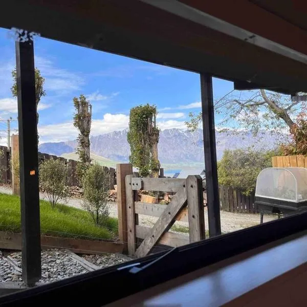 Fernhill Hideaway, hotel in Queenstown