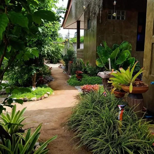 Tonpho homestay Lampangต้นโพธิ์โฮมสเตย์, hotel en Ban Mai