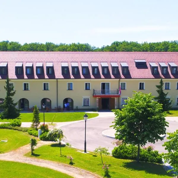 Hotel Dvorac Jurjevec, hotel in Lekenik