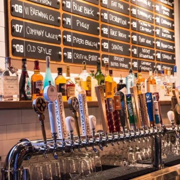 Holiday Inn Express & Suites Victoria-Colwood by IHG, hotel a Colwood