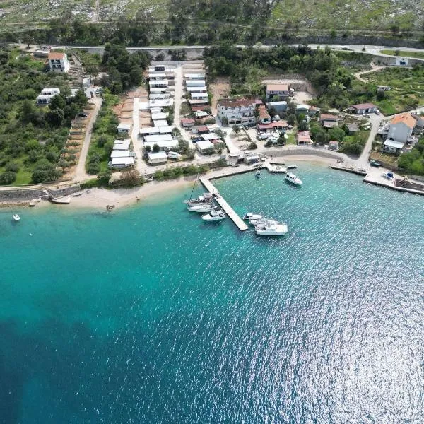 Studio apartman Barbeta, hotel v destinaci Grebaštica