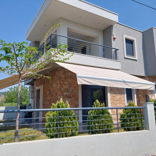 Nikiti Modern Villa