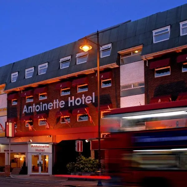Antoinette Hotel Wimbledon, hotel in London