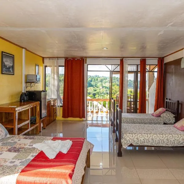 Villa Manolo Lodge, Ocean and Forest View, hotel a Drake