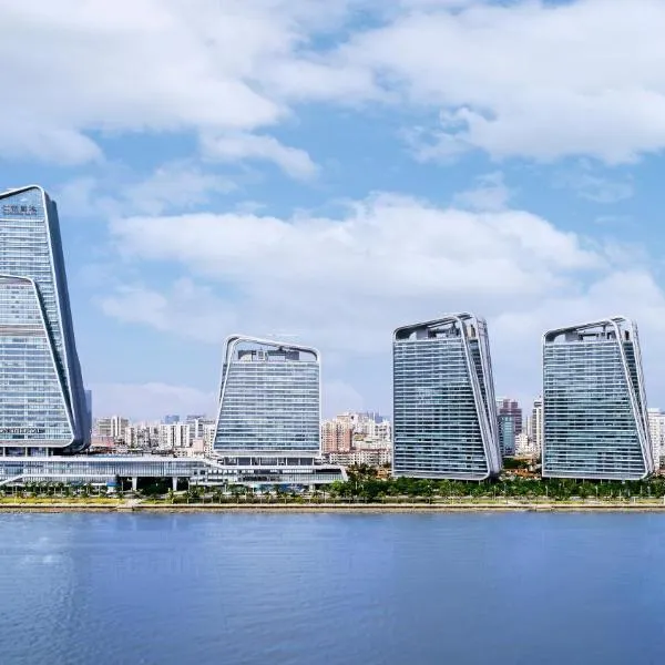 珠海仁恒洲际酒店，位于珠海的酒店