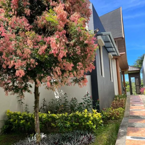 Villa Ophelia at Vimala Hills, hótel í Bogor