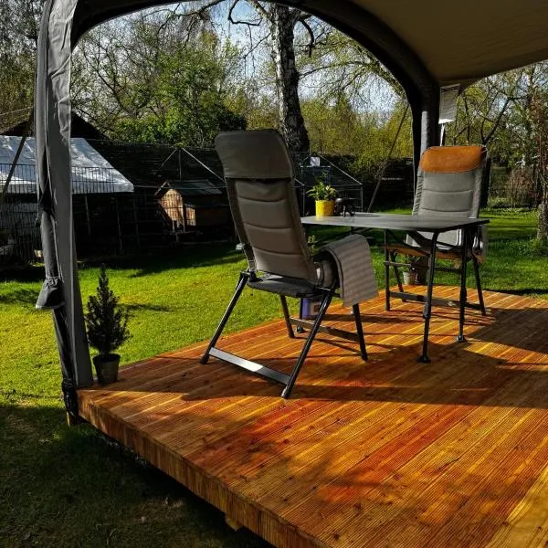 Reisemobil Zentrum Berlin, hotel v Berlíně