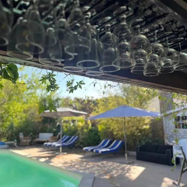 Chambre SEVILLE - Mas Saint-Louis, hotell sihtkohas Aigues-Mortes