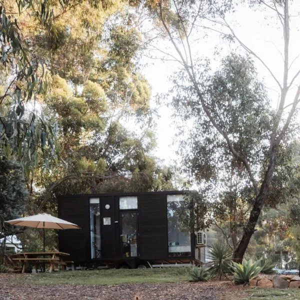 Djindarup Retreat 4 by Tiny Away, ξενοδοχείο σε Margaret River Town