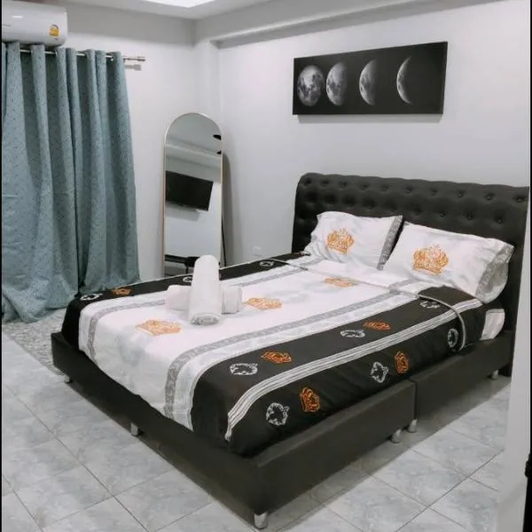 Traveller's Rest Sports Bar, hôtel à Pattaya