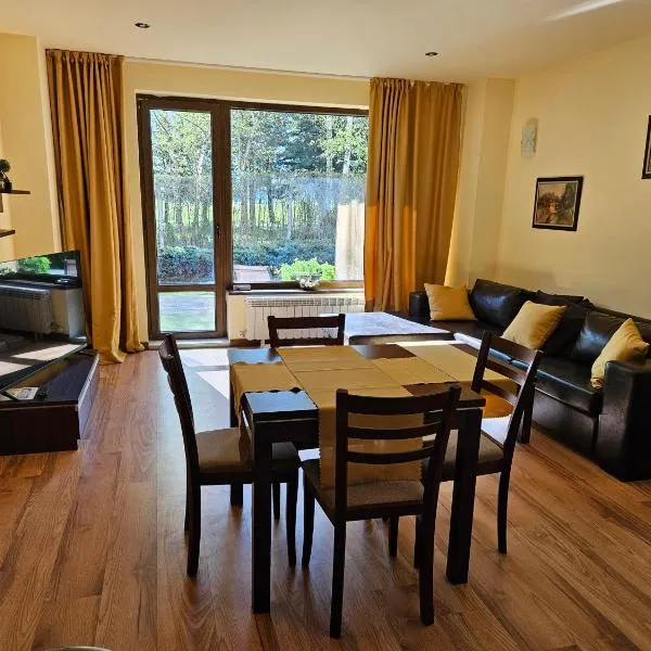 TERRA KOMPLEX D3 - Private apartment - Golf, Skiing & SPA, Hotel in Raslog