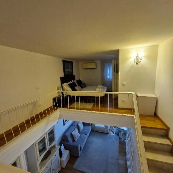 Apartment luxury Archimede 80, hotel in Rome