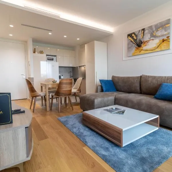 Apartments Royal - Sakura Park, hotel in Novi Beograd