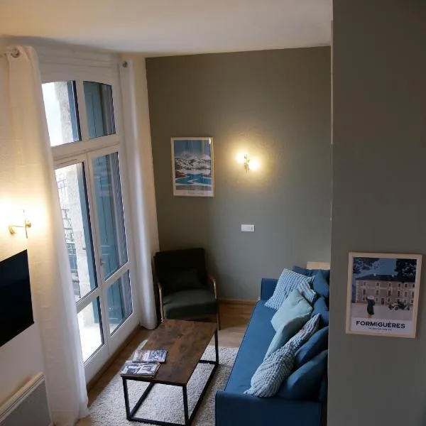 2 pièces 30m2 et Balcon vue montagne Villa Saint Paul WIFI Location à la semaine du samedi au samedi, hotel in Font Romeu Odeillo Via