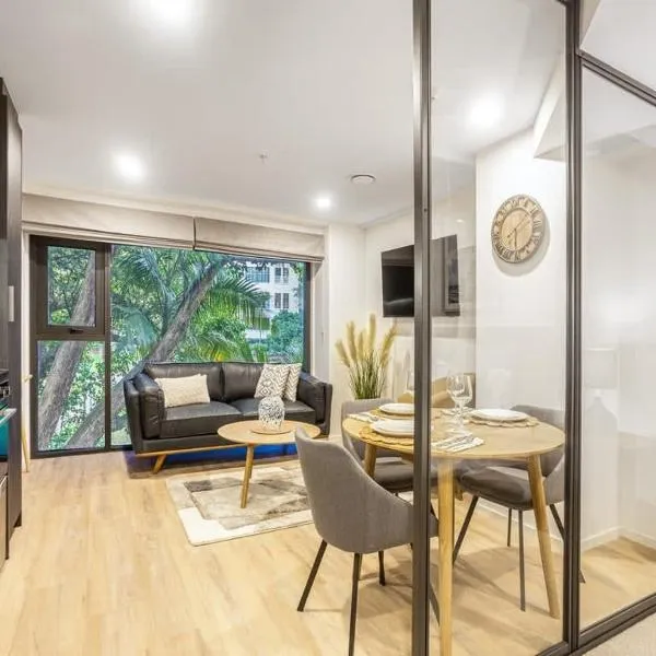 Condo in Queen St CBD w Pool and Gym Zodiak Stays, hotell Aucklandis