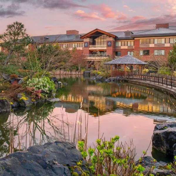 Best Western Premier Boulder Falls Inn, hotel v destinaci Lebanon