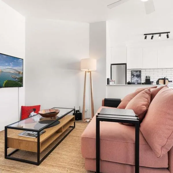 Best of city-suburbs living in trendy Darlinghurst, hotel in Sydney
