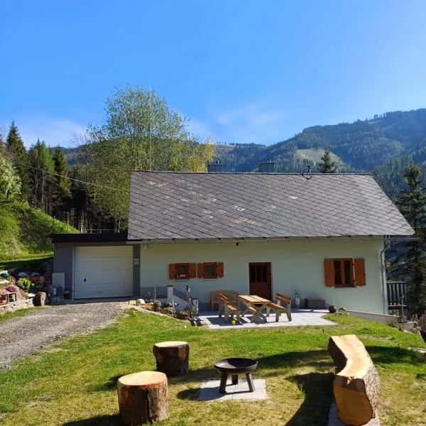 Ferienhaus Häusler, hotel in Sankt Erhard