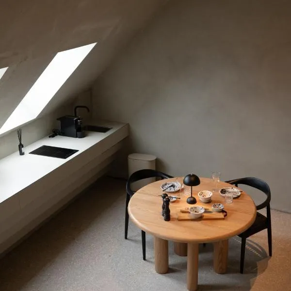 Luxe in Het Posthuis - nieuwe Stijlvolle Verblijven in Oud-Rekem, hotel v destinaci Lanaken