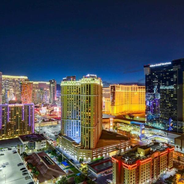 MGM Signature-29-617 Penthouse Studio F1 w Balcony, Las Vegas