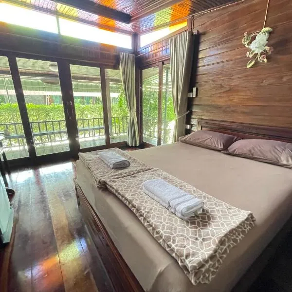 Ruen Orathai Resort, hôtel à Prachuap Khiri Khan