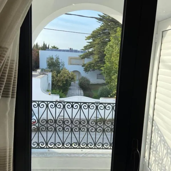 Marsa-Sidi Bousaid Cosy Authentic Apartment, hotel in La Marsa