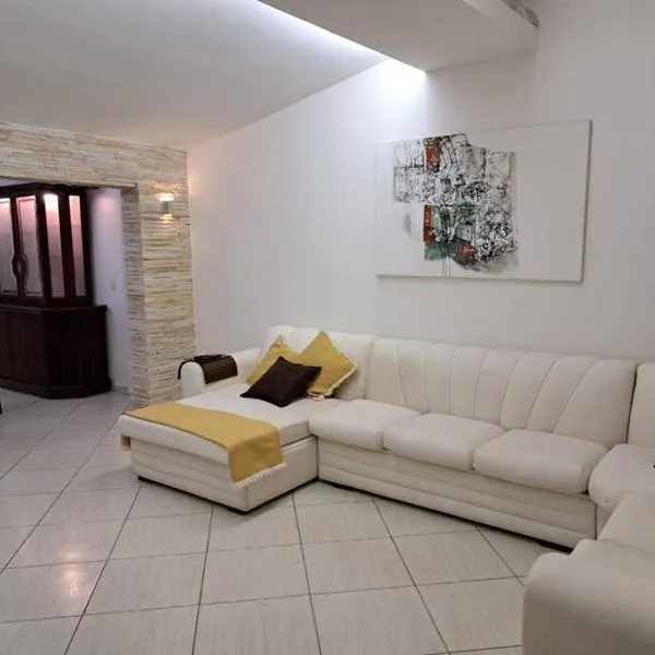 Casa familiar condomínio fechado, hotel v destinaci Angra dos Reis