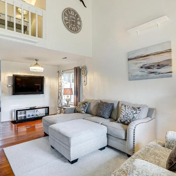 Dover Home - 2 Mi to Delaware State University!, Hotel in Dover