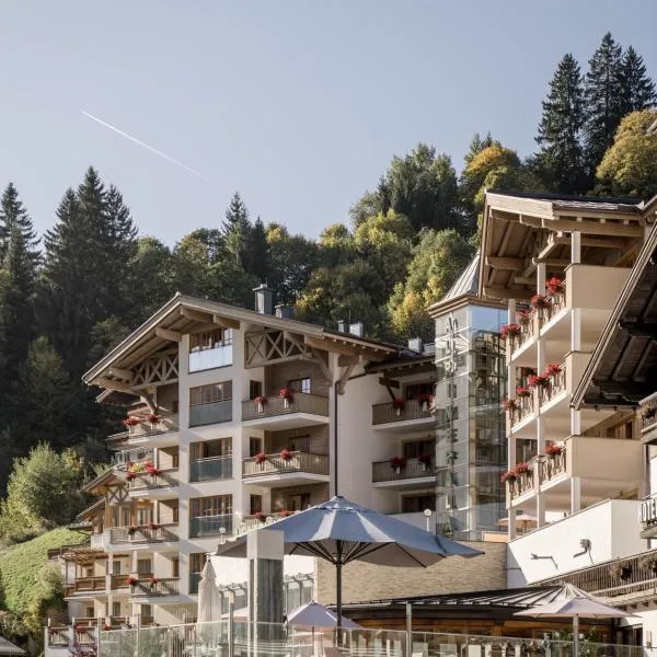 Hotel Alpine Palace, hotel v Saalbachu