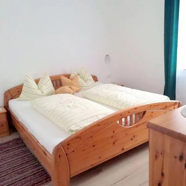 Ferienwohnung Steuerberg, hotel v mestu Feldkirchen in Kärnten