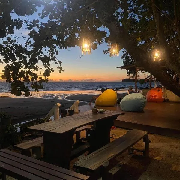 Coconut Lanta Resort @Klong Dow beach, Hotel in Ko Lanta