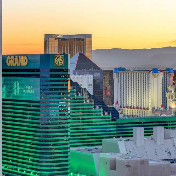 MGM Signature-37-814 1Br 2Ba F1 Pits View Balcony, Las Vegas