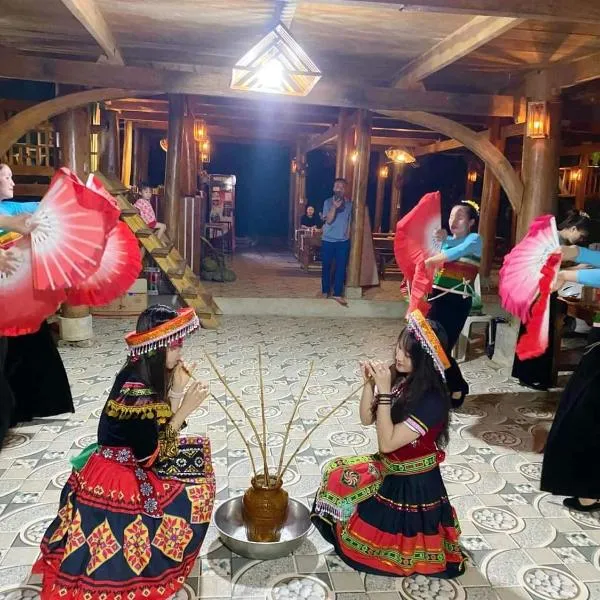 Puluong Bao Gia Homestay, hotel v destinaci Hương Bá Thước