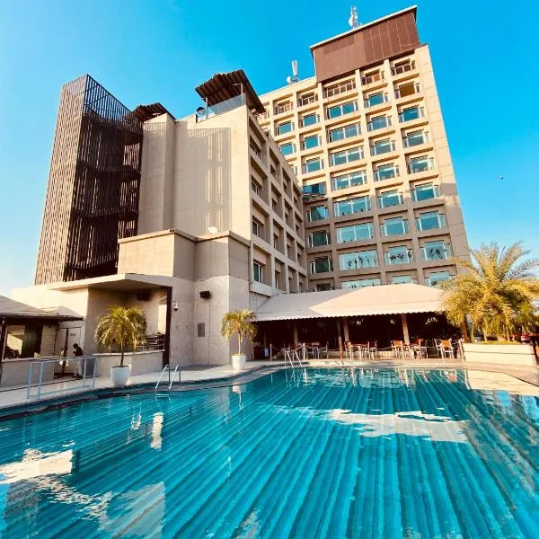 The Landmark Towers – hotel w mieście Kanpur