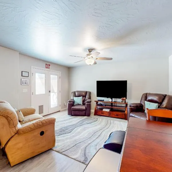 Grandma's Southern Comfort Vacation Rental, Hotel in Hurricane