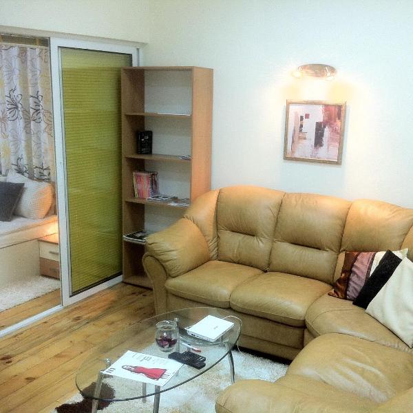 Gogol 2BR Apartment