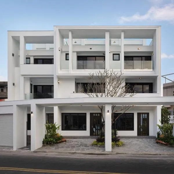 廷海特潮流民宿 武昌館 民宿編號2015 寵物友善設計旅宿 近微光集與鐵道藝術村, hotel v destinaci Tchaj-tung