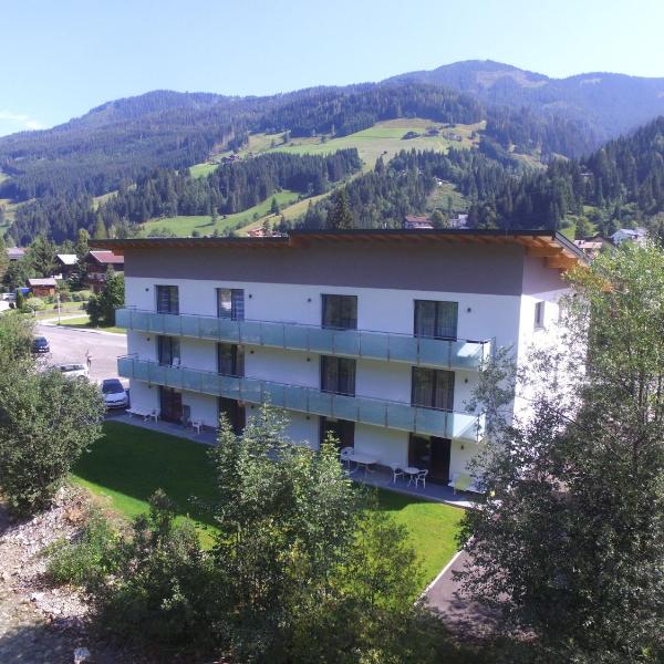 Apartment in Kleinarl near Ski Area with Balcony Parking