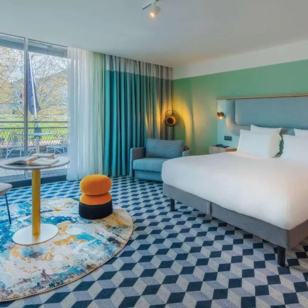 Le Splendid Hotel Lac D'Annecy - Handwritten Collection, hotell i Annecy
